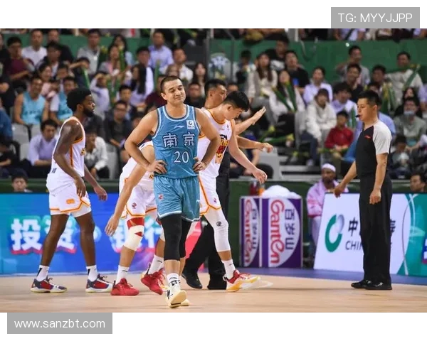 南京篮球队荣登速度排行榜首位引领全国篮球新潮流